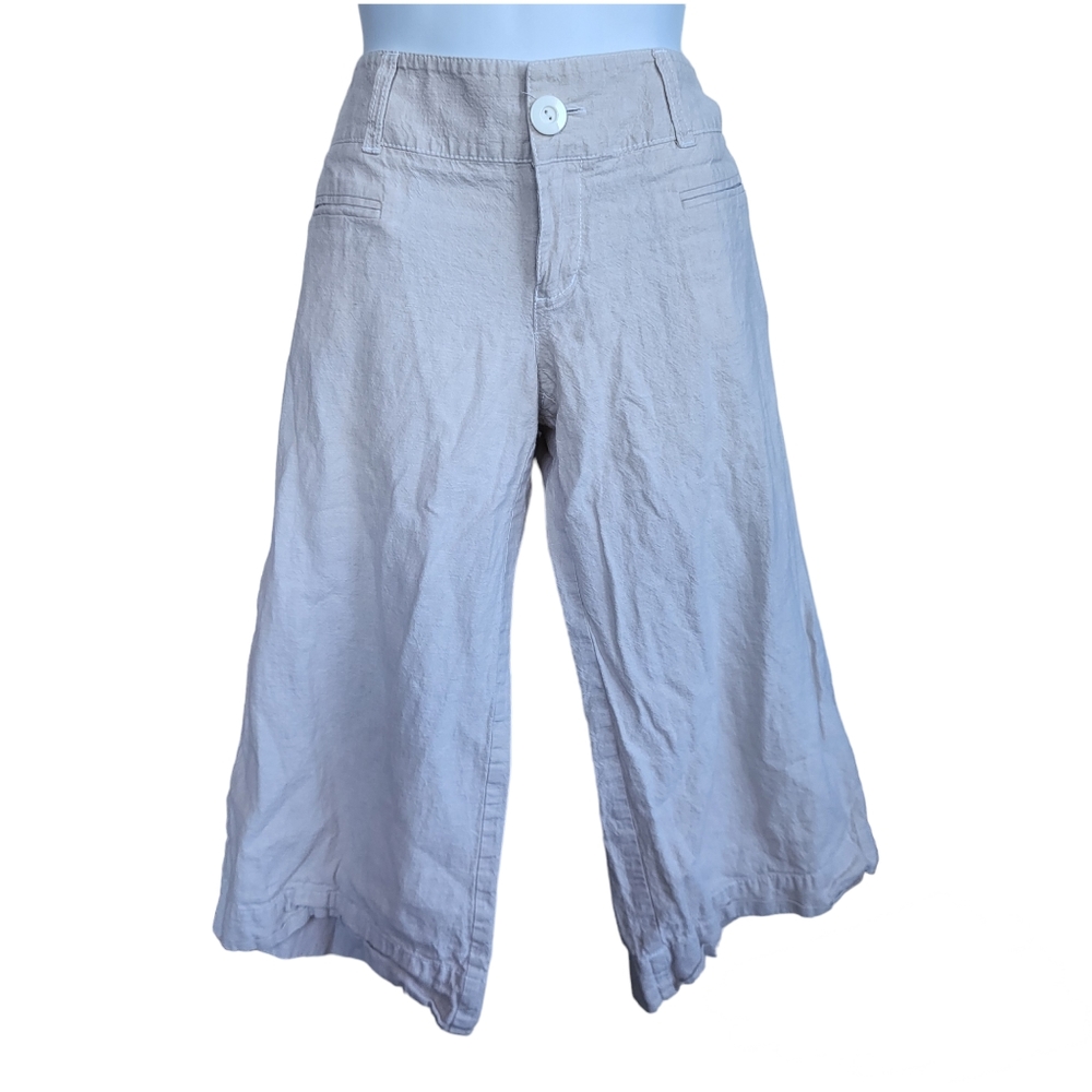 G by Guess Women's Size 28 Linen/Cotton Capri Pants Cream Flowy Cute